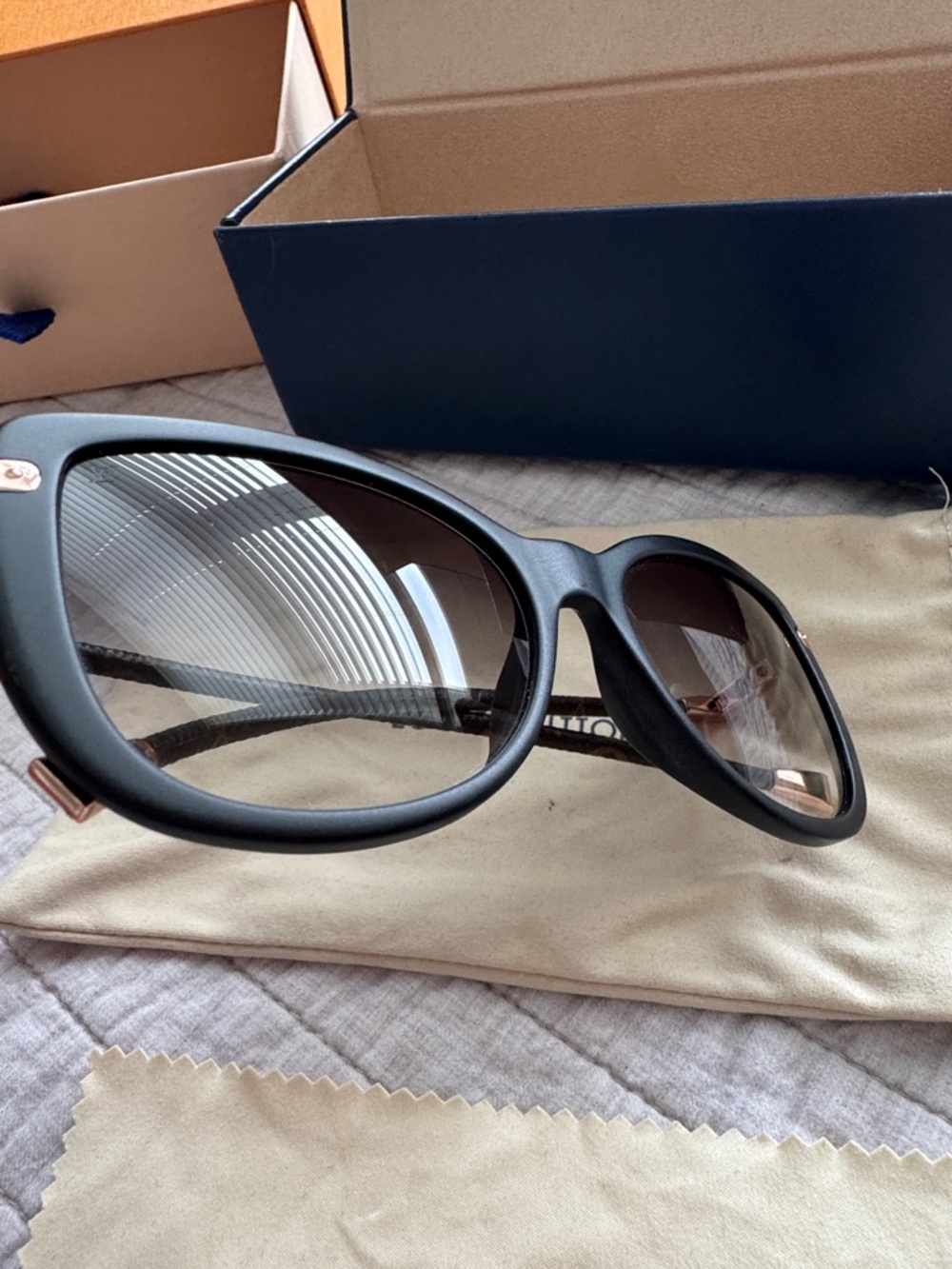 Louis Vuitton Charlotte Sunglasses (Black Cat Eye Monogram Arms) - Picture 6 of 14